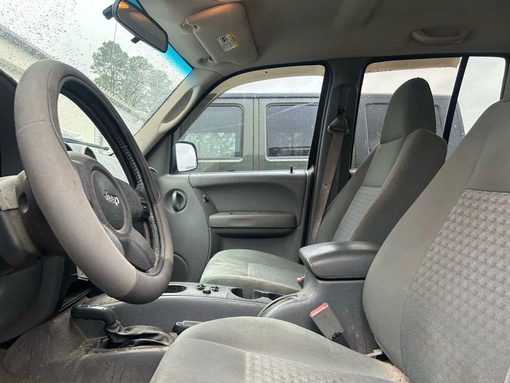 used 2007 Jeep Liberty car, priced at $2,600