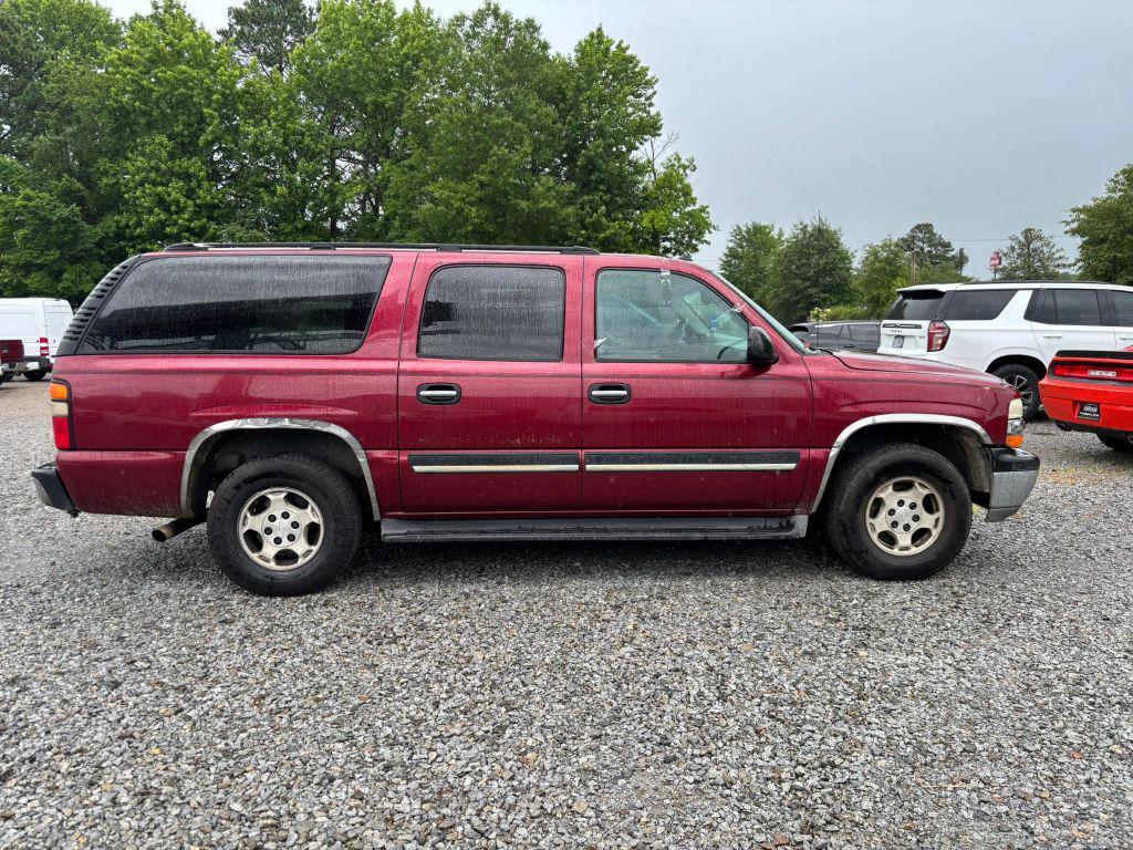 used 2005 Chevrolet Suburban car, priced at $3,500