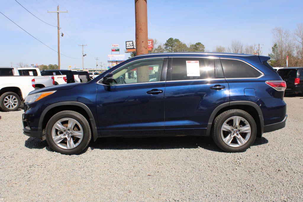 used 2016 Toyota Highlander car, priced at $14,599