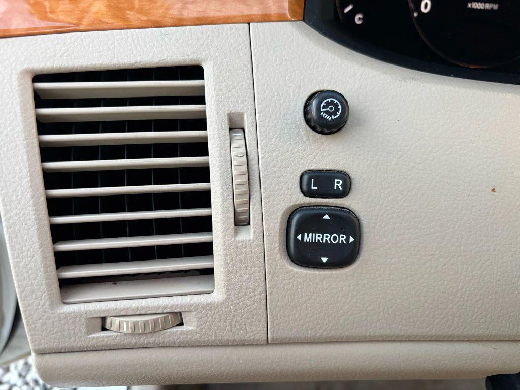 used 2005 Toyota Avalon car, priced at $11,999