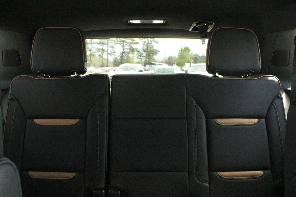 used 2022 GMC Yukon car, priced at $35,799