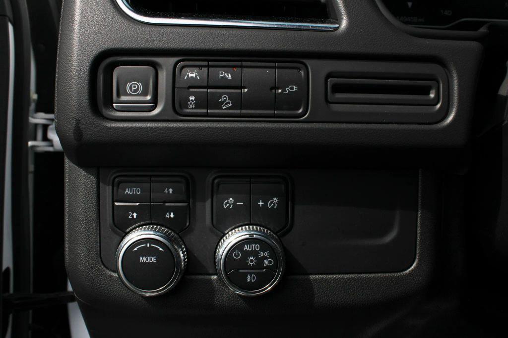 used 2022 GMC Yukon car, priced at $35,799