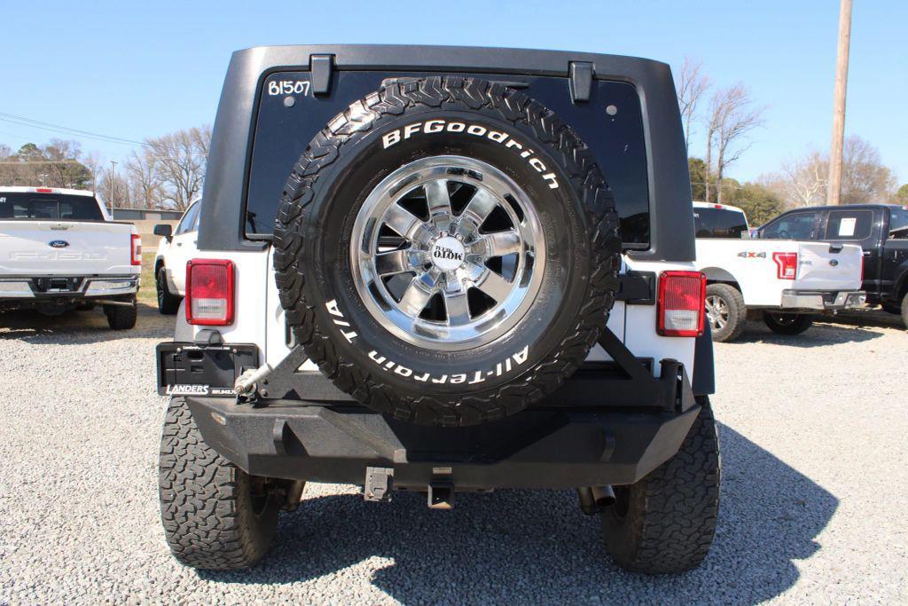 used 2015 Jeep Wrangler Unlimited car, priced at $19,999