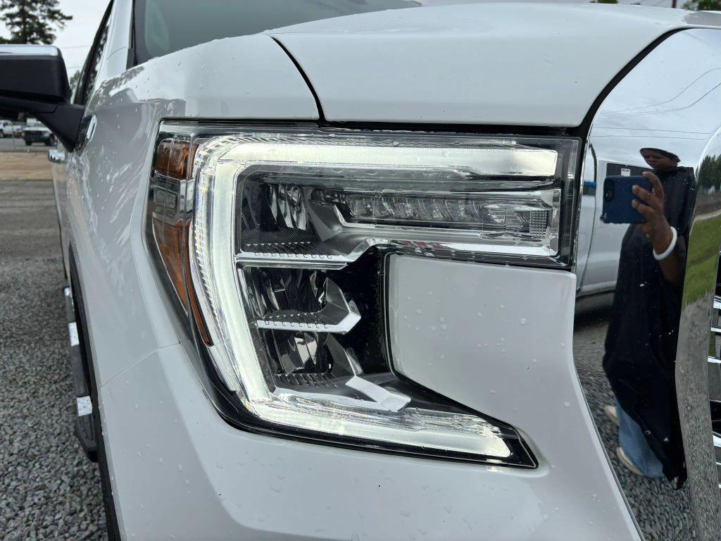 used 2021 GMC Sierra 1500 car, priced at $33,690