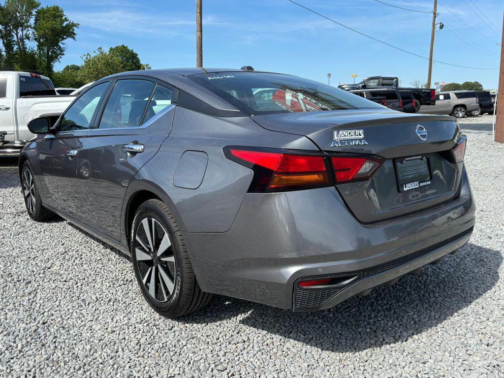 used 2021 Nissan Altima car, priced at $14,999