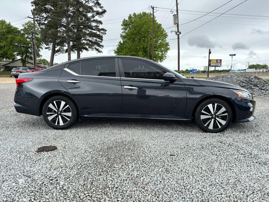 used 2022 Nissan Altima car, priced at $17,900