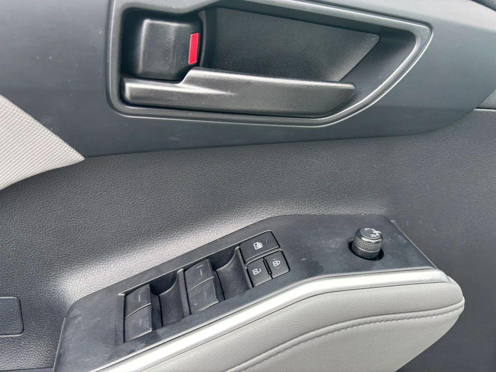 used 2023 Toyota Highlander car, priced at $30,900