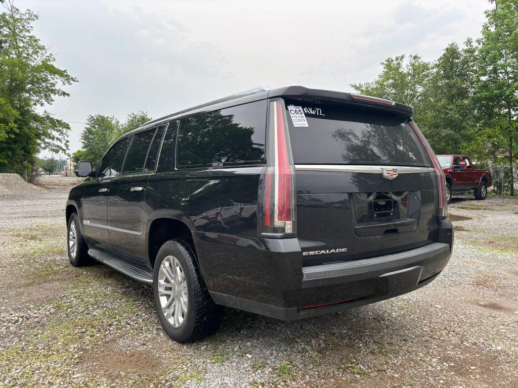 used 2019 Cadillac Escalade ESV car, priced at $24,685