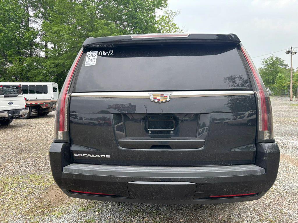 used 2019 Cadillac Escalade ESV car, priced at $24,685