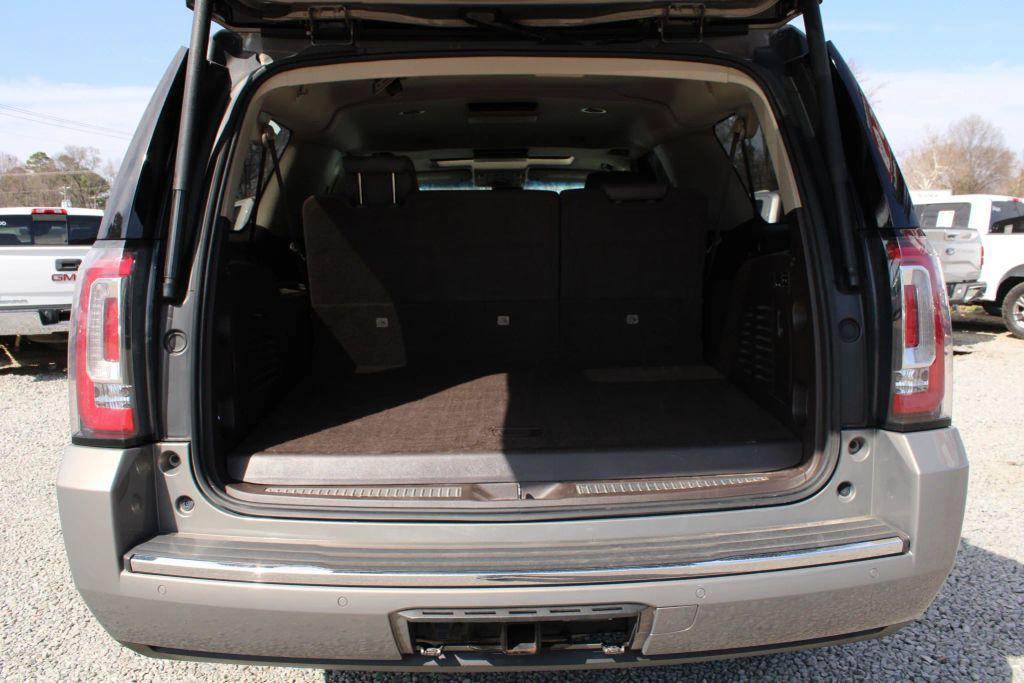 used 2019 GMC Yukon XL car, priced at $28,799