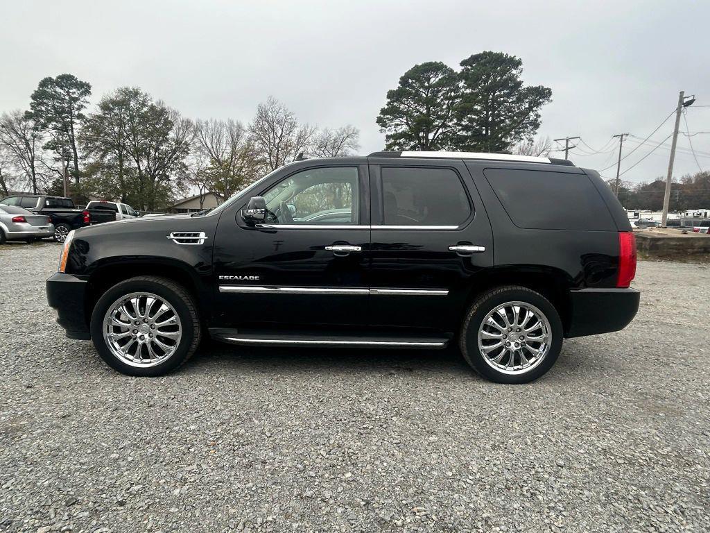 used 2011 Cadillac Escalade car, priced at $11,999