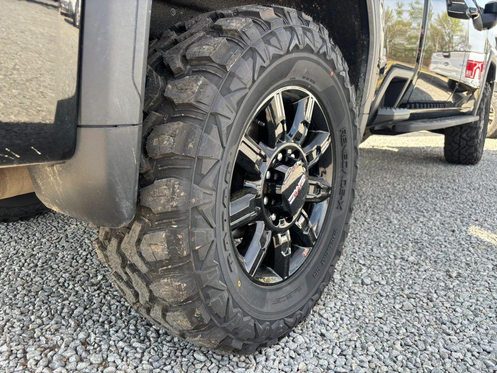 used 2024 GMC Sierra 2500 car, priced at $76,799