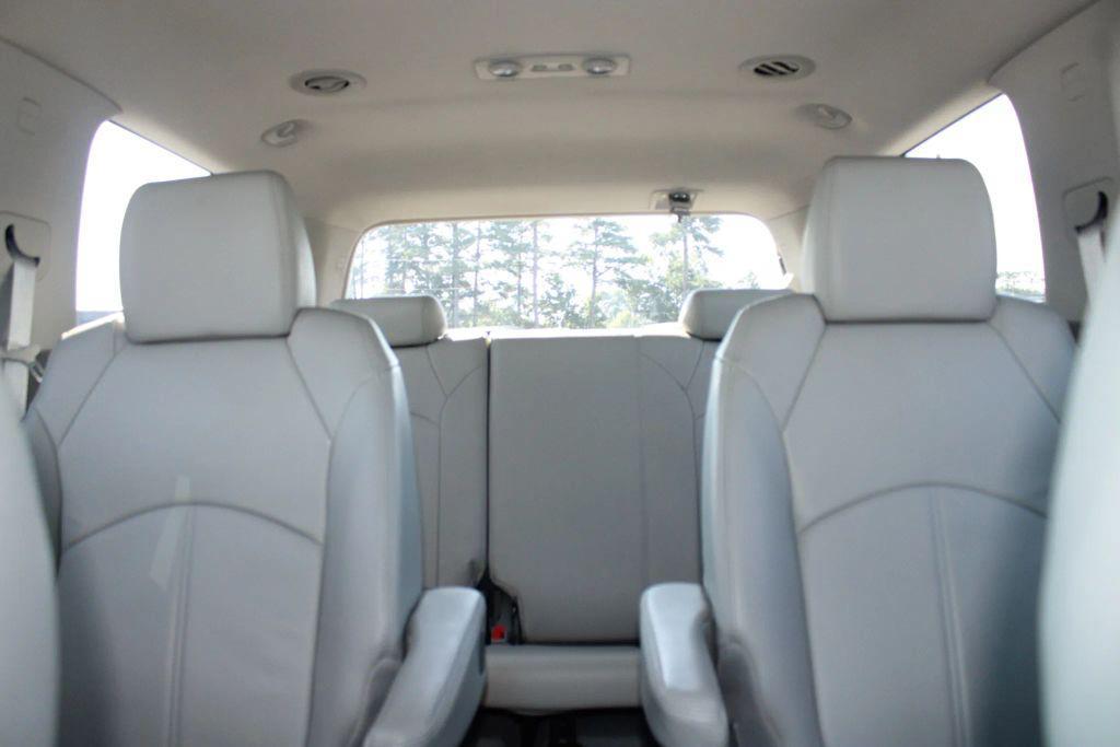 used 2013 GMC Acadia car, priced at $9,900