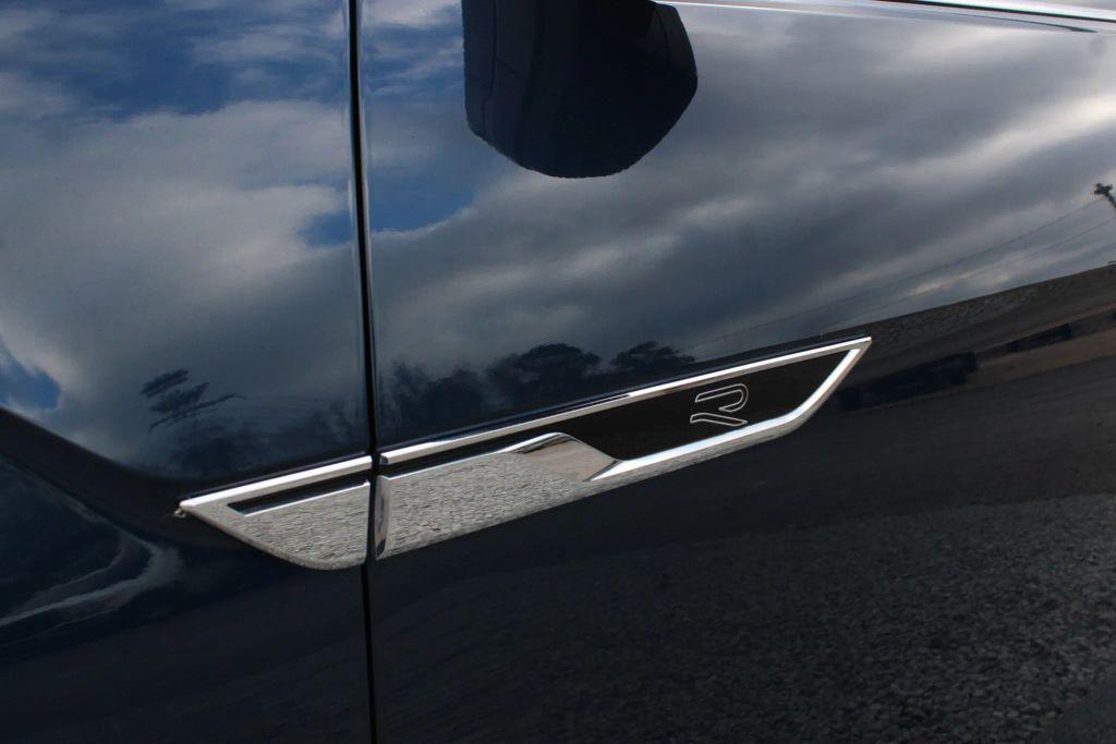 used 2021 Volkswagen Atlas car, priced at $18,999