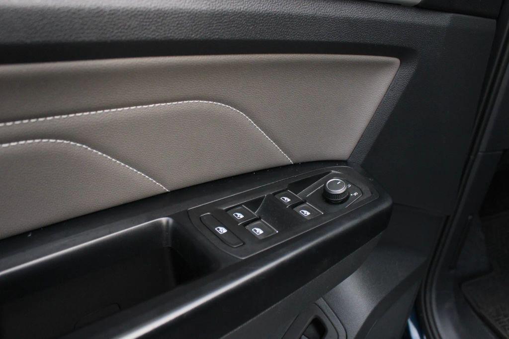 used 2021 Volkswagen Atlas car, priced at $18,999