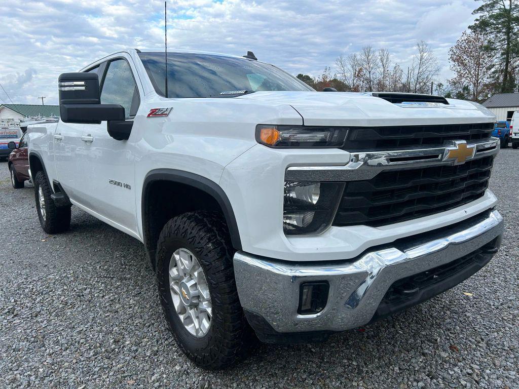 used 2024 Chevrolet Silverado 2500 car, priced at $53,999