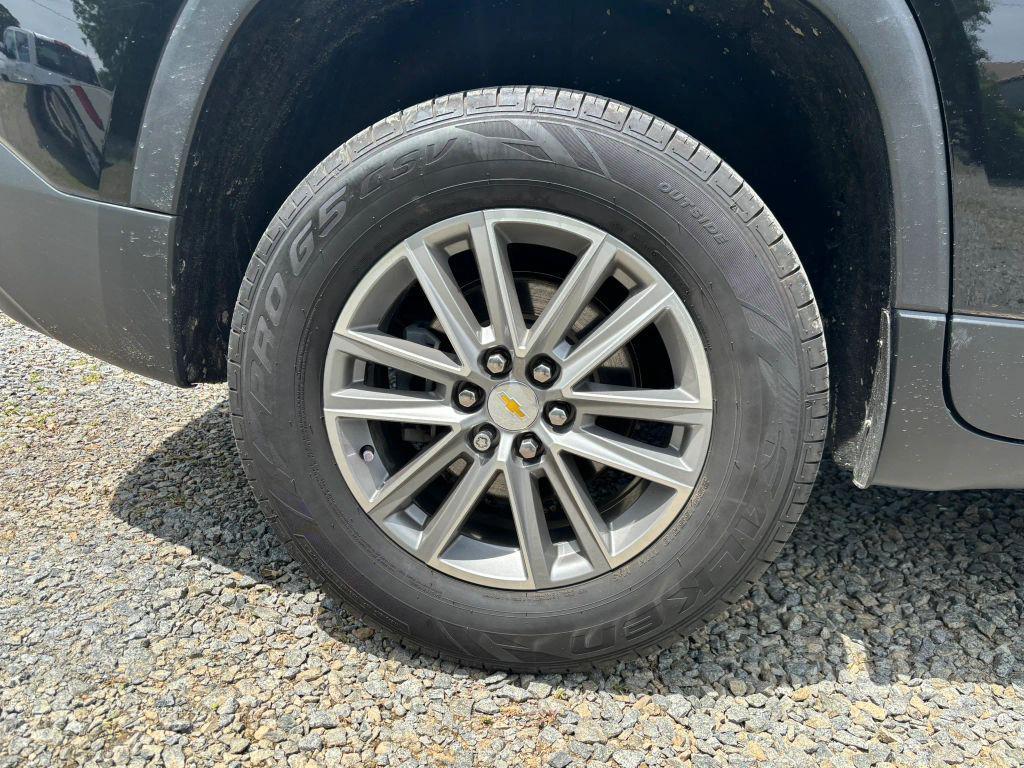 used 2022 Chevrolet Traverse car, priced at $20,870