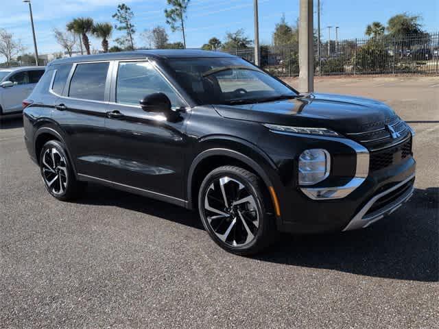 used 2024 Mitsubishi Outlander car, priced at $21,995
