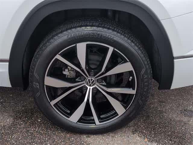 used 2024 Volkswagen Atlas car, priced at $37,495