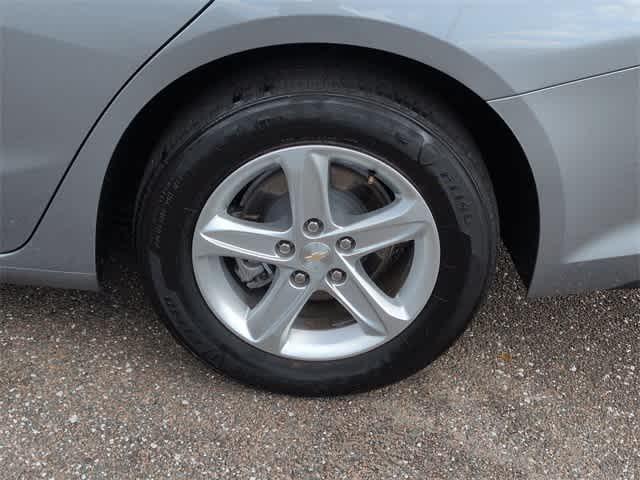 used 2023 Chevrolet Malibu car, priced at $15,995