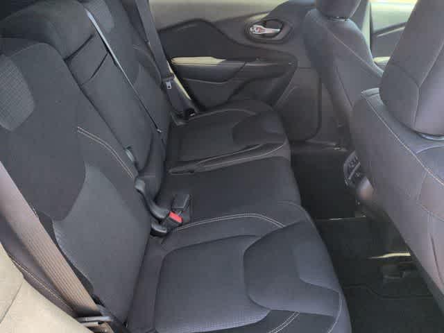 used 2016 Jeep Cherokee car, priced at $6,991