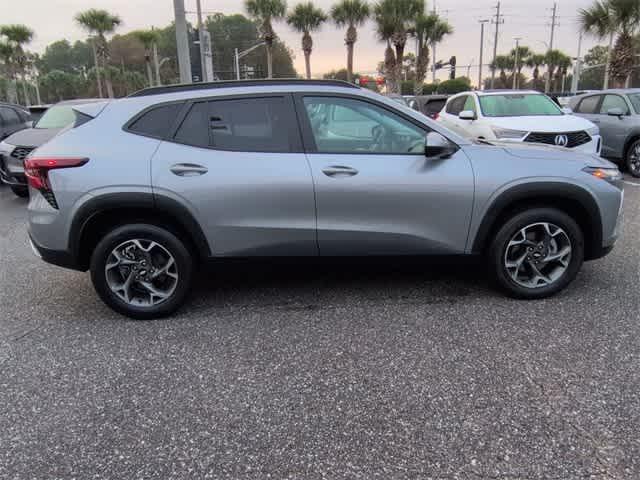 used 2024 Chevrolet Trax car, priced at $18,995