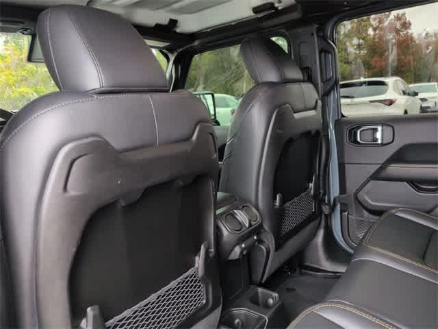 used 2025 Jeep Gladiator car, priced at $37,495