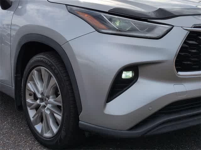 used 2021 Toyota Highlander car, priced at $32,495