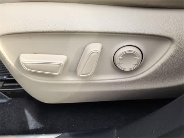 used 2021 Toyota Highlander car, priced at $32,495