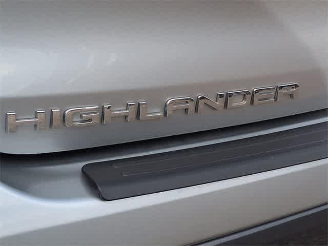 used 2021 Toyota Highlander car, priced at $32,495