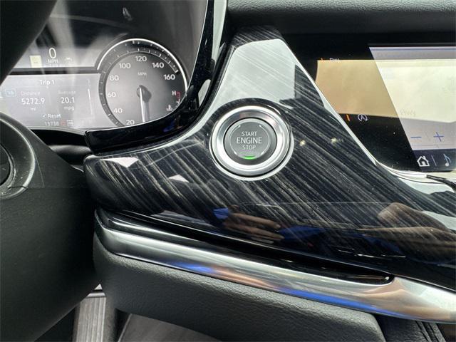 used 2025 Cadillac XT6 car, priced at $46,000