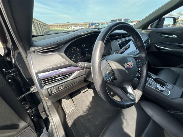 used 2023 Cadillac XT4 car, priced at $27,500