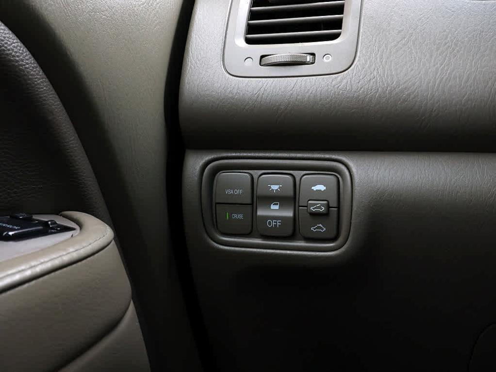 used 2006 Honda Pilot car, priced at $5,770