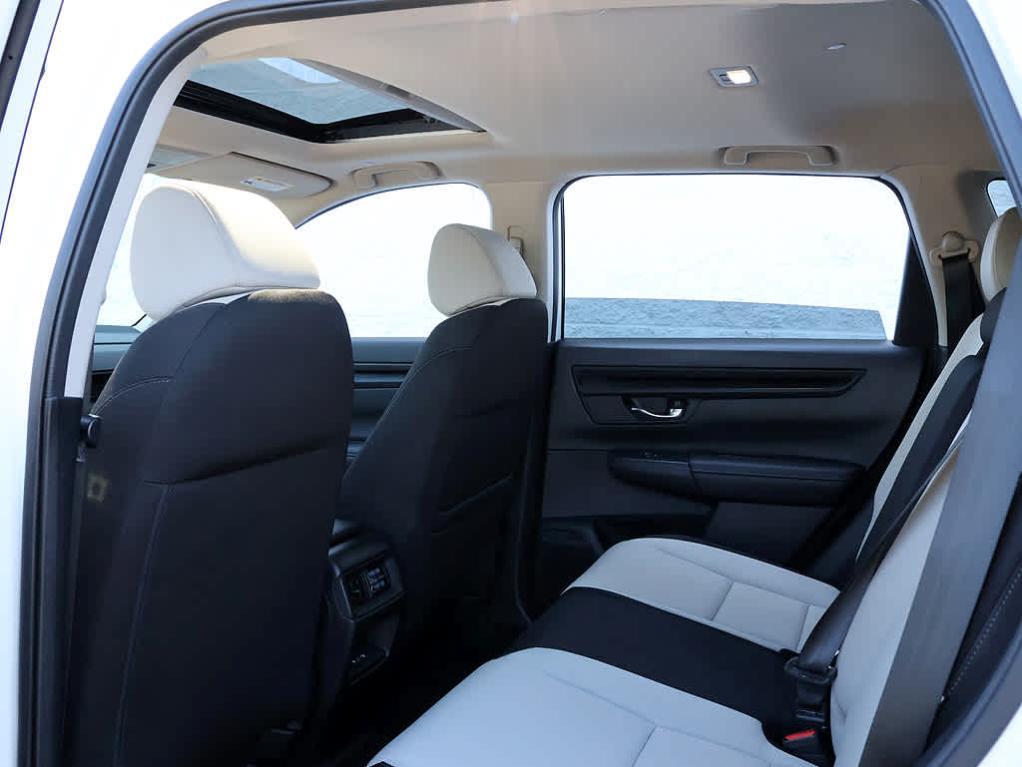 used 2025 Honda CR-V car, priced at $33,089