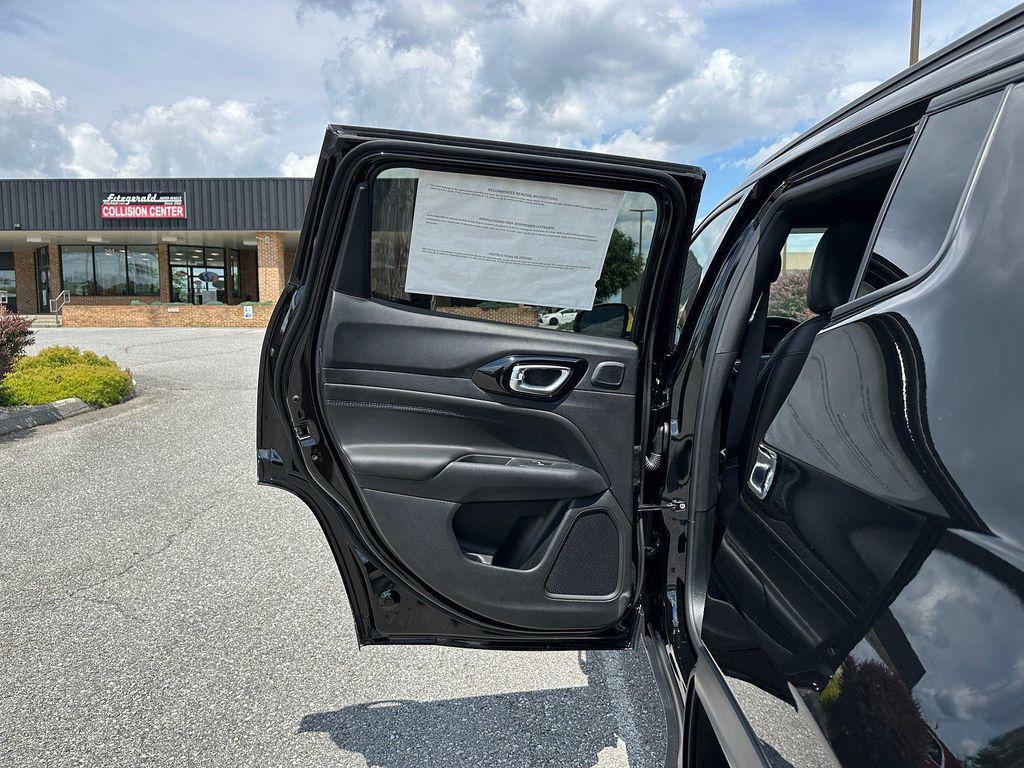 new 2025 Jeep Compass car, priced at $34,959