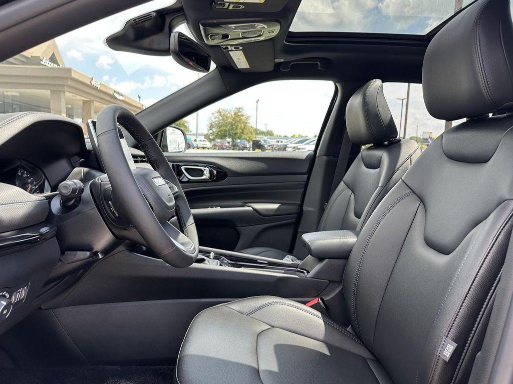 new 2025 Jeep Compass car, priced at $34,959