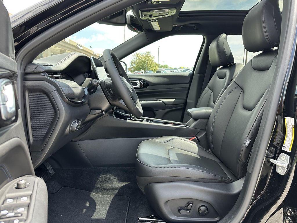 new 2025 Jeep Compass car, priced at $34,959