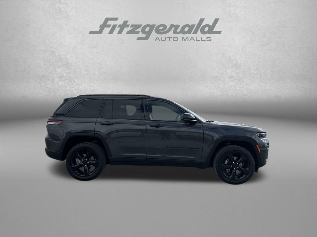 new 2026 Jeep Grand Cherokee car, priced at $48,887