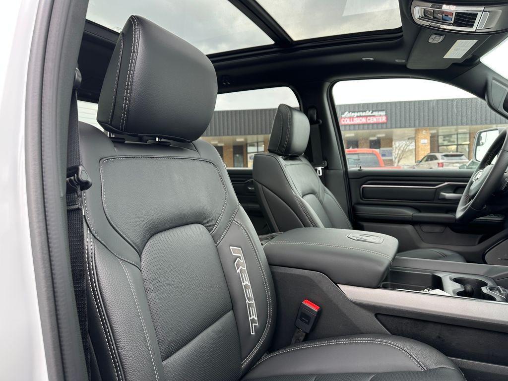 new 2026 Ram 1500 car, priced at $61,624