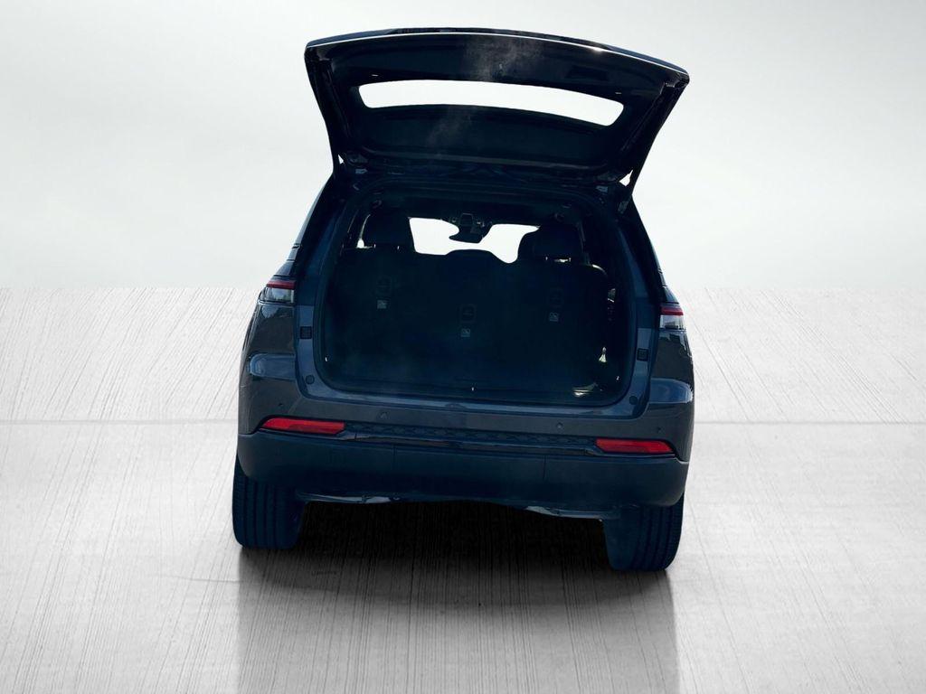 new 2025 Jeep Grand Cherokee car, priced at $42,438