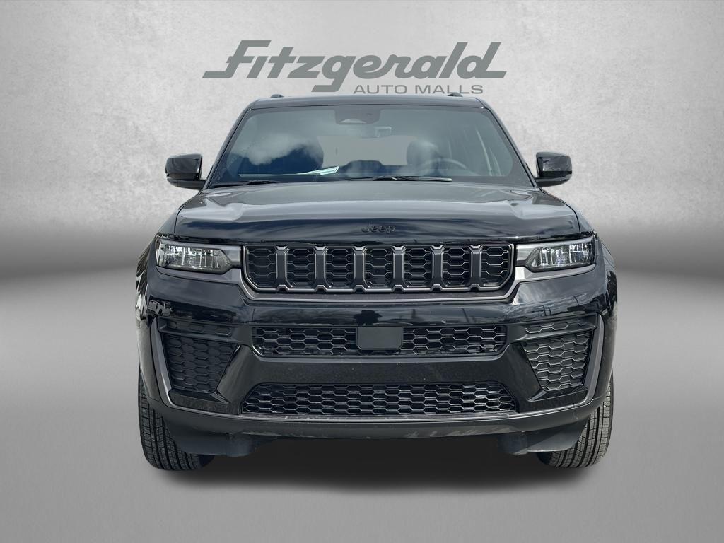 new 2026 Jeep Grand Cherokee car, priced at $46,154