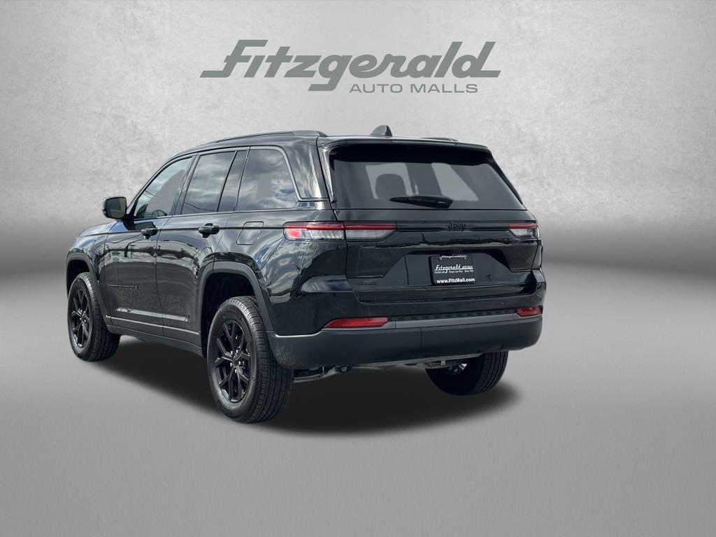 new 2026 Jeep Grand Cherokee car, priced at $46,154