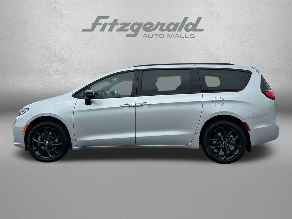 new 2026 Chrysler Pacifica car, priced at $50,258