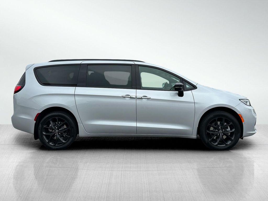 new 2026 Chrysler Pacifica car, priced at $50,658