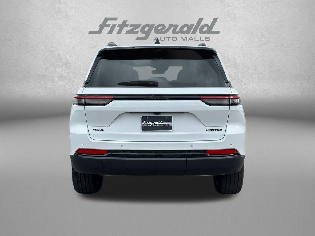 new 2025 Jeep Grand Cherokee car, priced at $47,326