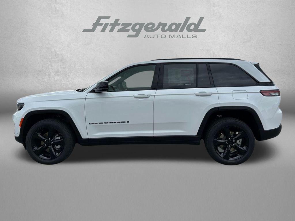 new 2025 Jeep Grand Cherokee car, priced at $47,326