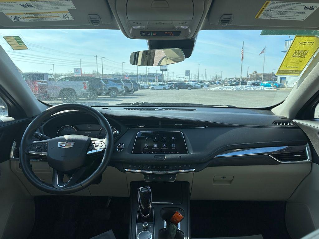 used 2021 Cadillac XT4 car, priced at $23,788