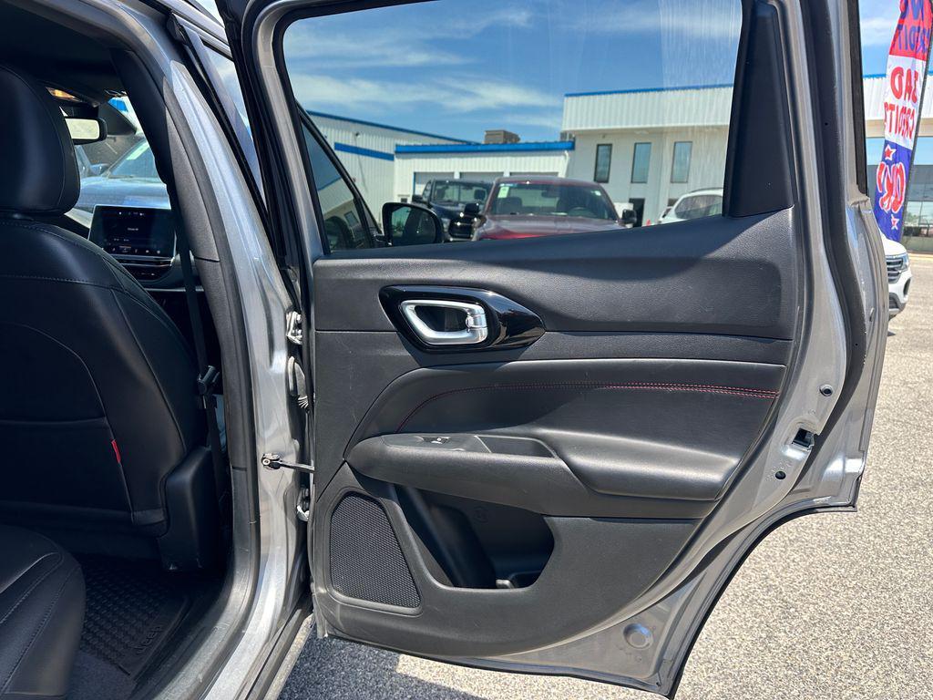 used 2024 Jeep Compass car, priced at $20,287