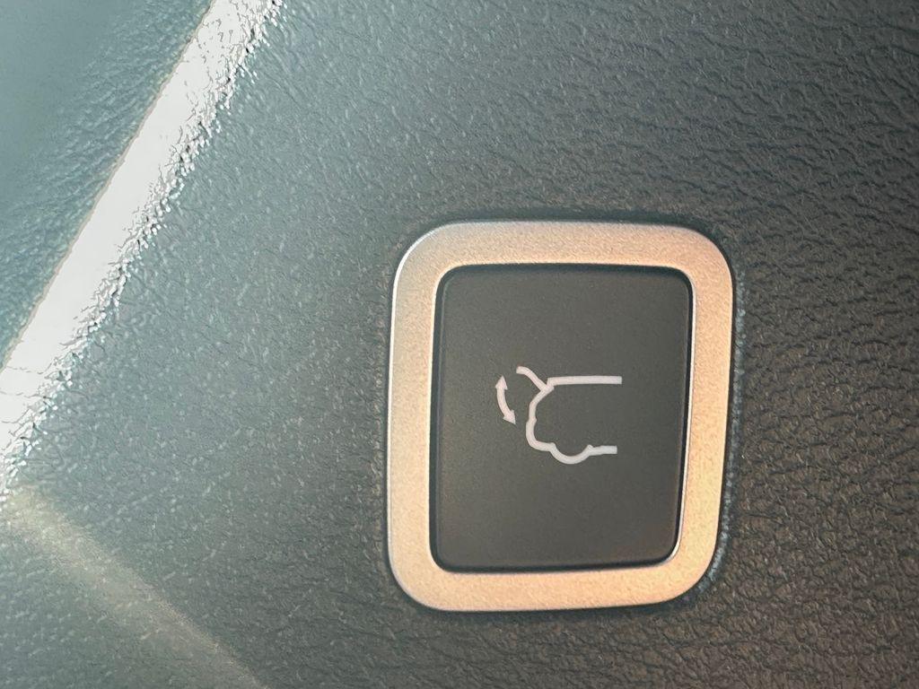 new 2026 Chrysler Pacifica car, priced at $54,162