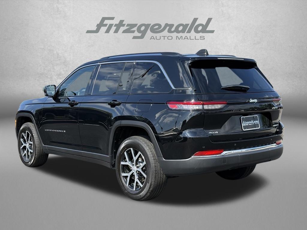 used 2023 Jeep Grand Cherokee car, priced at $30,787